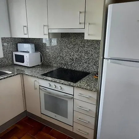Apartment Espacioso En Cerca De La Playa Con Terraza Y Acepta Mascotas - Es-170-39 *
