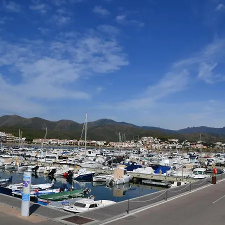 Apartament Espacioso En Cerca De La Playa Con Terraza Y Acepta Mascotas - Es-170-39 *