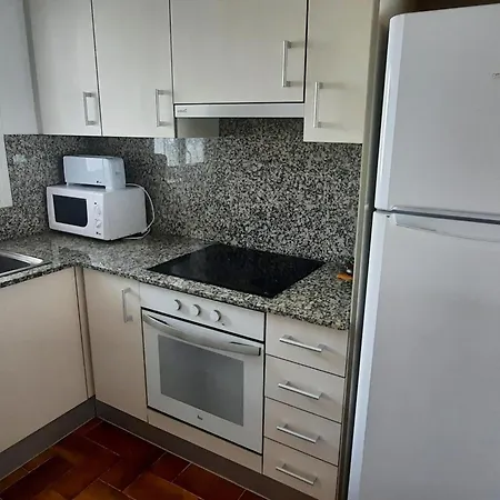 Espacioso En Cerca De La Playa Con Terraza Y Acepta Mascotas - Es-170-39 Apartament